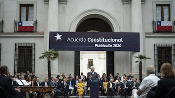 Cerimônia no La Moneda tevea presença de cerca de 300 convidados especiais. Foto: Fotografia cedida por Presidencia de Chile/EFE