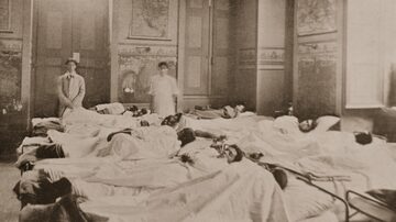 Enfermaria do hospital provisório da Escola Benjamin Constant, no Rio de Janeiro, em 1918. Foto: Acervo Biblioteca Guita e José Mindlin