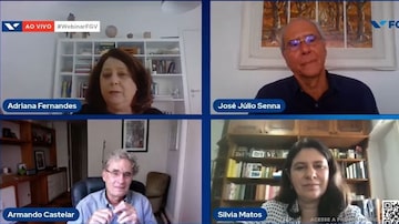 A jornalista Adriana Fernandes, do 'Estadão', mediou o debate entre José Júlio Senna, Armando Castelar e Silvia Matos nesta quinta-feira. Foto: Reprodução/Facebook