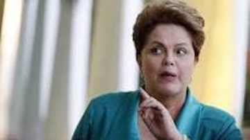 
 Dilma, ilibada sob várias suspeitas. Foto: Estadão