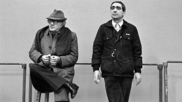 O cineasta Federico Fellini e o diretor de fotografia Giuseppe Rotunno, durante a filmagem de 'Amarcord', em 1973. Foto:  Mondadori Editorial