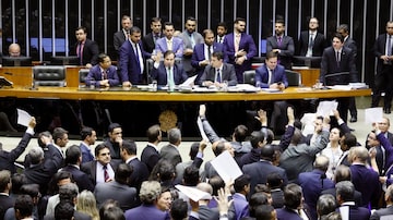 Deputados aprovam, em votação simbólica, projeto de lei do Senado que define os crimes de abuso de autoridade. Foto: LUIS MACEDO/CÂMARA DOS DEPUTADOS