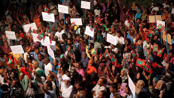 Partidários da oposição protestam contra a decisão do governo de voltar atrás na decisão de soltas os líderes opositores. Foto: Reuters