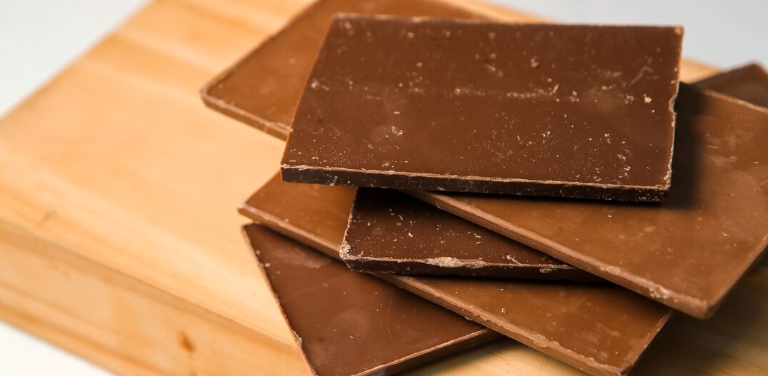 Degustação às cegas avaliou nove marcas de chocolate ao leite. Foto: Daniel Teixeira/Estadão