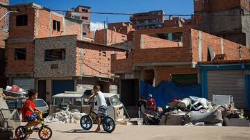 ONU e FMI projetam aumento de 45% no contingente de pessoas em condições de pobreza ou extrema pobreza no País para 2020. Foto: Tiago Queiroz/Estadão