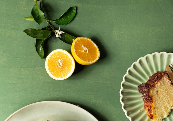 Bolo de laranja simples feito por Heloísa Bacellar, do Na Cozinha da Helô