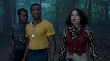 Courtney B. Vance, Jonathan Majors e Jurnee Smollett, em cena da série 'Lovecraft Country'. Foto: HBO