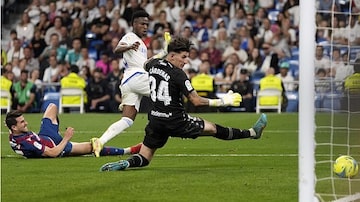Vinícius Júnior faz três gols, e Real Madrid vence o Levante por 6 a 0. Foto: AP Photo/Manu Fernandez
