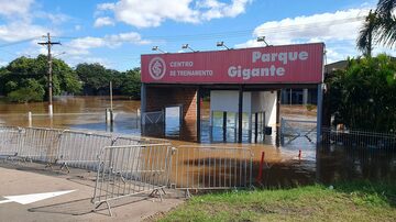 CT Parque Gigante foi coberto por água do Guaíba. Foto: Leonardo Catto/Estadão