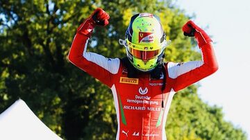 Mick Schumacher aproveita falha de Callum Ilott e vence 1ª corrida de Monza da F-2. Foto: Reprodução/Twitter