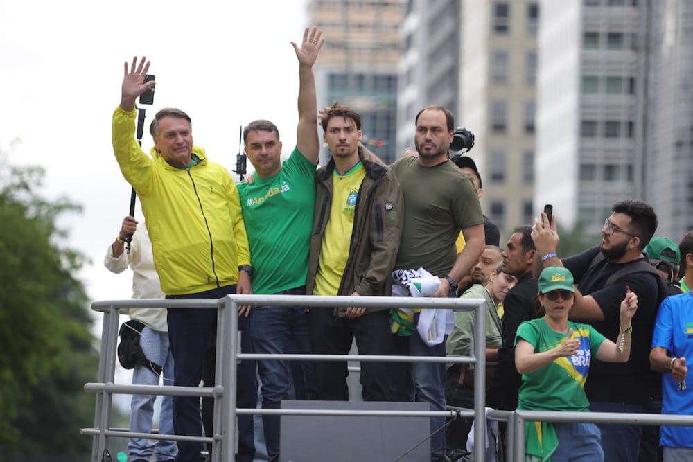 Bolsonarismo passa por análise e tem fogo trocado sobre espólio após derrota eleitoral