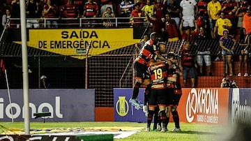 Sport supera o Guarani em jogo marcado por polêmica de arbitragem. Foto: Sport