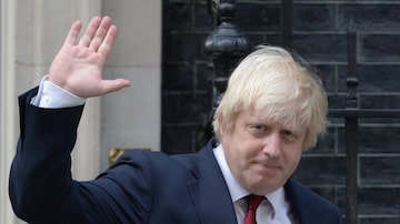 Boris Johnson renunciou ao cargo de Ministro das Relações Exteriores britânico após renuncia do secretário do Brexit, marcando divisão no governo sobre as negociações entre Reino Unido e União Europeia. Foto: AFP PHOTO / OLI SCARFF
