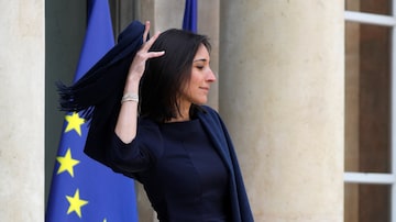 Brune Poirson deixa Palácio do Eliseu após reunião do gabinete de Macron. Foto: Charles Platiau/Reuters 