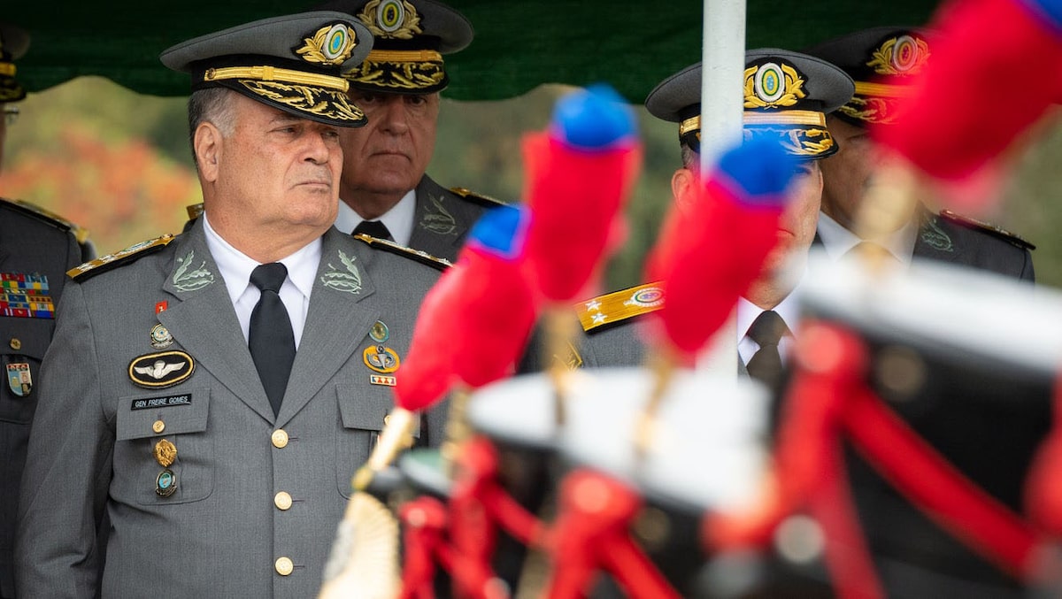 General Marco Antonio Freire Gomes depôs durante oito horas à PF sobre a tentativa de golpe no governo Jair Bolsonaro