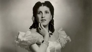 Licia Albanese nasceu em 1909 na Itália e foi idolatrada pela voz intensa que dava a seus personagens. Foto: New York Times