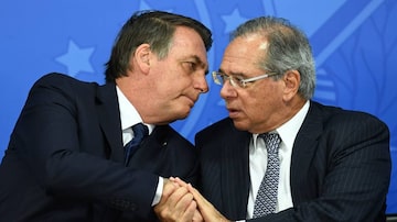 Jair Bolsonaro e o ministro da Economia, Paulo Guedes. Foto: Evaristo Sa/AFP