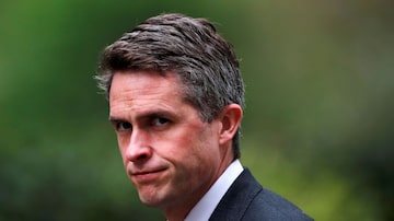 O ministro da Defesa britânico, Gavin Williamson, foi demitido por May. Foto: Alkis Konstantinidis/Reuters