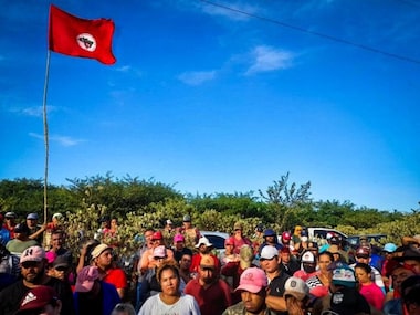  Integrantes do Movimento dos Trabalhadores Rurais Sem Terra (MST) invadiram uma área da Embrapa, em Petrolina (PE). FOTO MST - PE