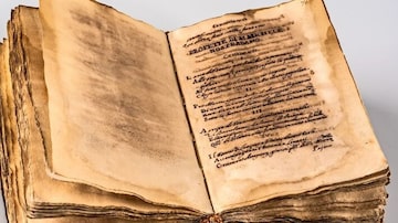 Itália recupera um antigo manuscrito 'As profecias de M. Michel' escrito em 1568 pelo astrólogo francês Michel de Nostredame, conhecido como Nostradamus. Foto:  EFE/ Carabinieri