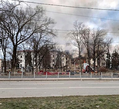 Mariupol (Ukraine), 17/03/2022.- A handout photo made available by the Donetsk Regional Civil-Military Administration Council shows Donetsk Regional Theatre of Drama destroyed by an airstrike in Mariupol, Ukraine, 16 March 2022 (issued on 17 March 2022). Russians launched an air strike on the Drama Theater and the Neptune swimming pool in Mariupol, a press release by the Donetsk Regional State Administration states. Several hundred Mariupol residents were hiding in the Drama Theater and their fate remains unknown as the entrance to the bomb shelter is blocked by debris, the press statement reads further. (Rusia, Ucrania) EFE/EPA/Donetsk Regional Civil-Military HANDOUT EDITORIAL USE ONLY/NO SALES
