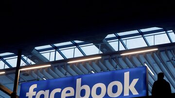 O Facebook afirmouque aumentaráo número de moderadores de conteúdo que trabalham em outras empresas terceirizadas. Foto: Philippe Wojazer/Reuters