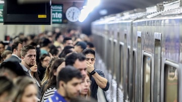 Movimentação.Passageiros relataram que as paradas de conexão ampliaram o público; em contrapartida, caiu o número de passageiros na Linha 4. Foto: Gabriela Biló/Estadão