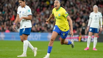 Brazil's Andressa Alves celebrates after scoring her side's first goal during the Women's Finalissima soccer match between England and Brazil at Wembley stadium in London, Thursday, April 6, 2023. (AP Photo/Kirsty Wigglesworth). Foto: AP Photo/Kirsty Wigglesworth)
