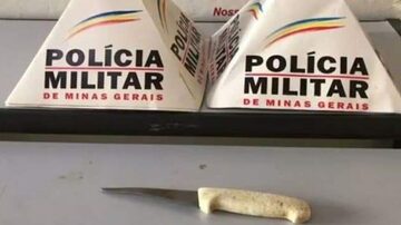 Faca usada no ataque contra estudante. Foto: Divulgação/Polícia Militar