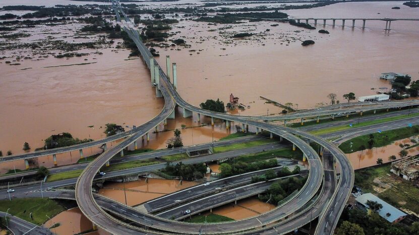 Vista aérea da enchente que atinge a cidade de Porto Alegre. Foto: Carlos Macedo/AP Photo