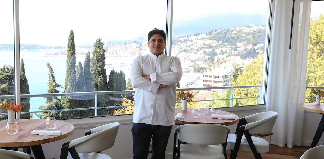 O chef Mauro Colagreco no seu Mirazur, restaurante situado no sul da França coroado o melhor do mundo em 2019. Foto: Valery Hache/AFP 