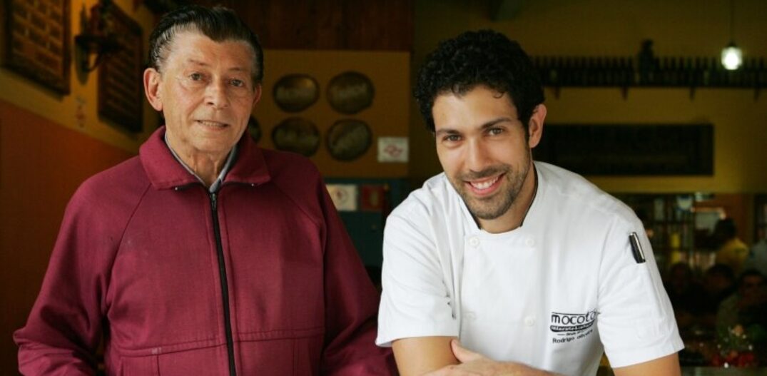 Zé de Almeida e seu filho, o chef Rodrigo Oliveira, no Mocotó. Foto: Felipe Rau|Estadão