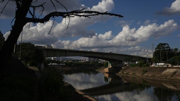Rio Pinheiros na altura da Ponte do Jaguaré