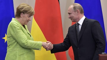 Chanceler alemã, Angela Merkel, fez sua primeira visita à Rússia desde 2015, o que sugere uma reativação do diálogo entre Berlim e Moscou. Foto: EFE/Alexey Nikolsky