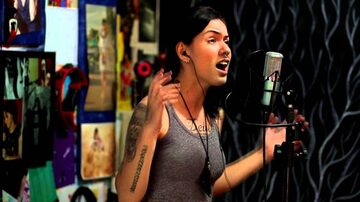 A cantora Mell lança canção em parceria com criador do The Cranberries. Foto: Acervo Pessoal 