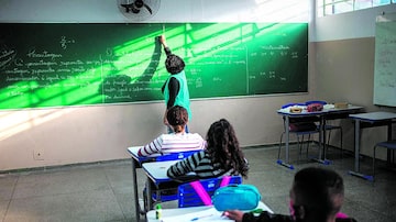 Dados do Censo Escolar trazem informações sobre as escolas públicas e privadas do país FOTO TIAGO QUEIROZ / ESTADÃO