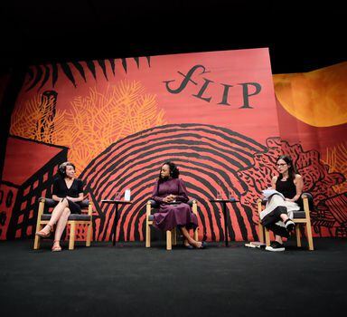 Ayelet Gundar-Goshen, Ayobami Adebayo e Lilia Moritz Schwarcz na Flip 2019