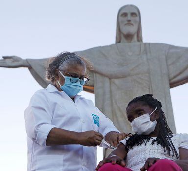 Cidade do Rio de Janeiro vai exigir comprovante de vacinação contra a covid-19para acesso a ambientes de uso coletivo a partir de setembro