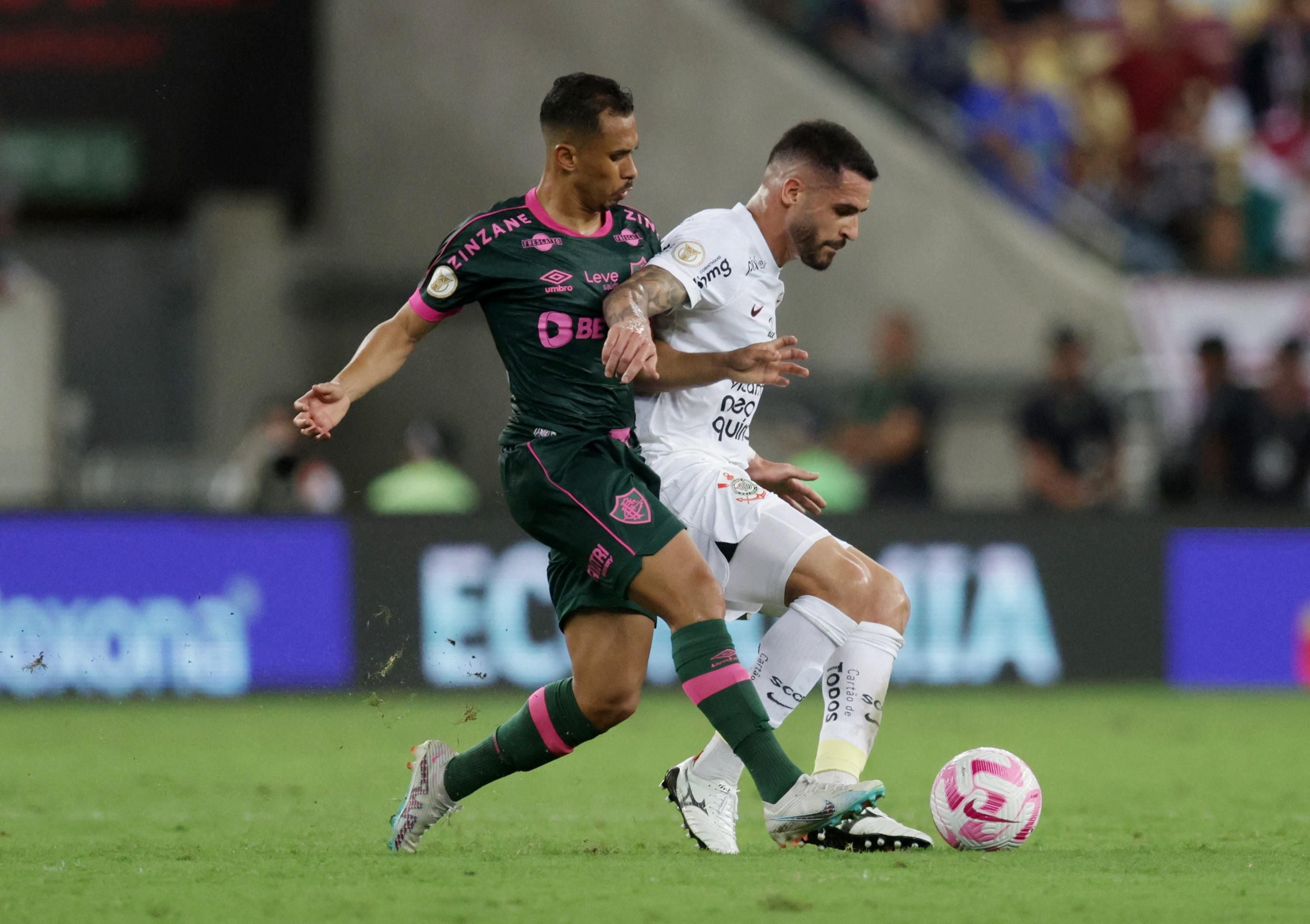 Corinthians empata no finalzinho do jogo com o lanterna América