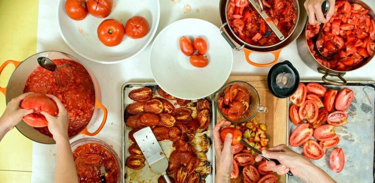 Saiba qual o tipo de tomate ideal para cada receita. Foto: Matt Roth/NYT