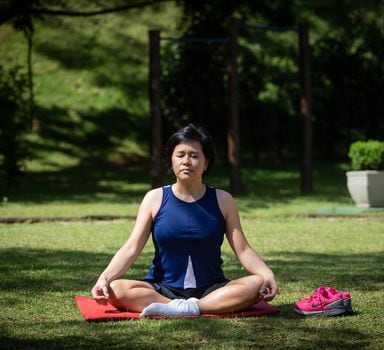 A secretária executiva Nely Uchida passou a praticar o mindfulness após iniciativa da Bayer.