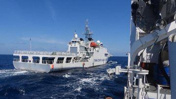 Navio chinês manobra perto de embarcação das Filipinas no Mar do Sul da China 