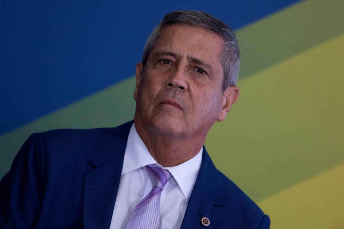 Quem é Braga Netto, escolhido por Bolsonaro como vice nas eleições 2022 -  Estadão
