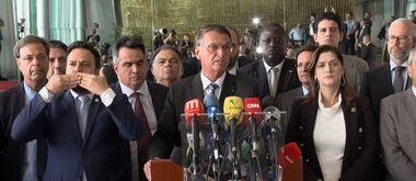 Ao vivo: Bolsonaro diz que manifestações são por 'injustiça' na eleição -  Estadão