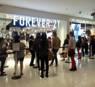Rede Forever 21, ícone da fast fashion, fecha 11 lojas no Brasil, forever  21 brasil