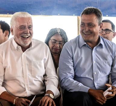O governador da Bahia Rui Costa (à dir.) e ex-ministro Jaques Wagner, cotado até como vice em chapa do PT com outro partido